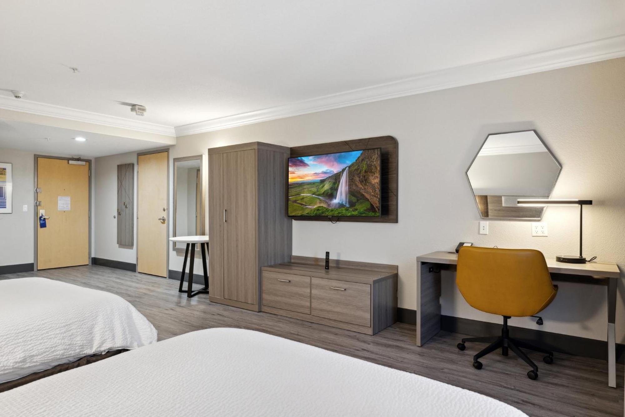 Holiday Inn Express Hotel & Suites Vacaville By Ihg Екстериор снимка
