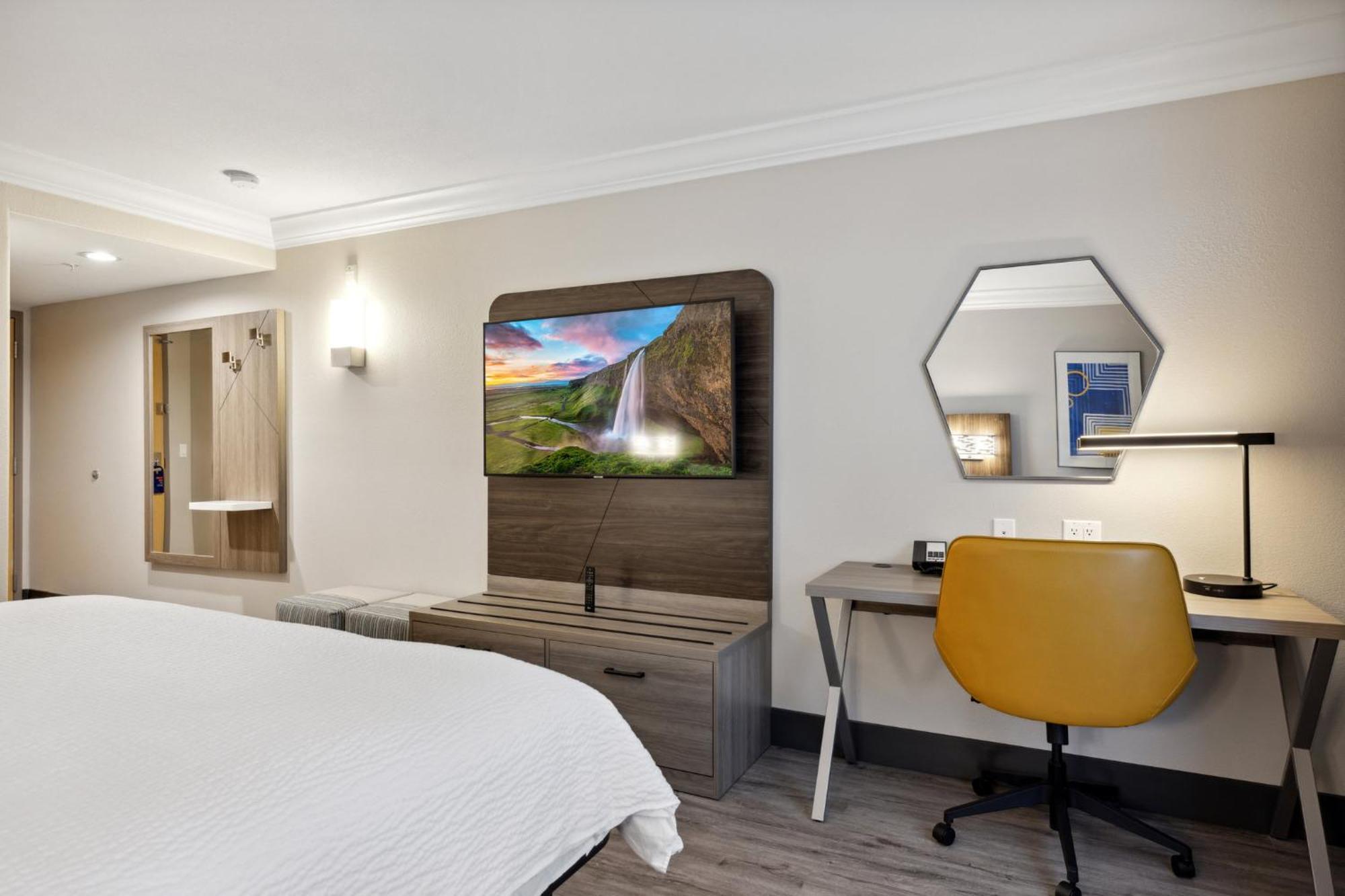 Holiday Inn Express Hotel & Suites Vacaville By Ihg Екстериор снимка